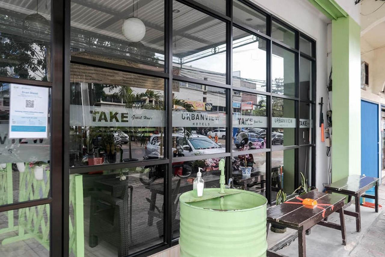 Urbanview Hotel Ta Ke Jelutung Puncak Jambi Exteriör bild